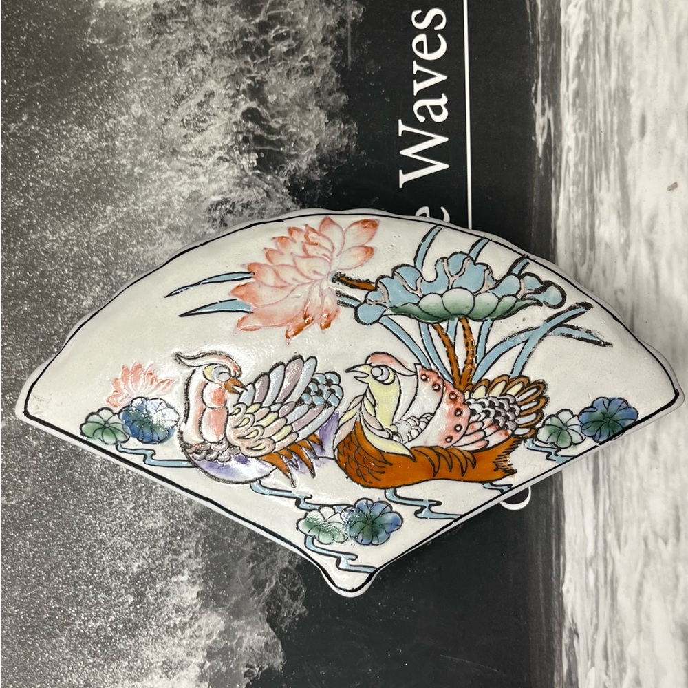Vintage Fan-Shaped Chinoiserie lidded box with Birds and Flowers